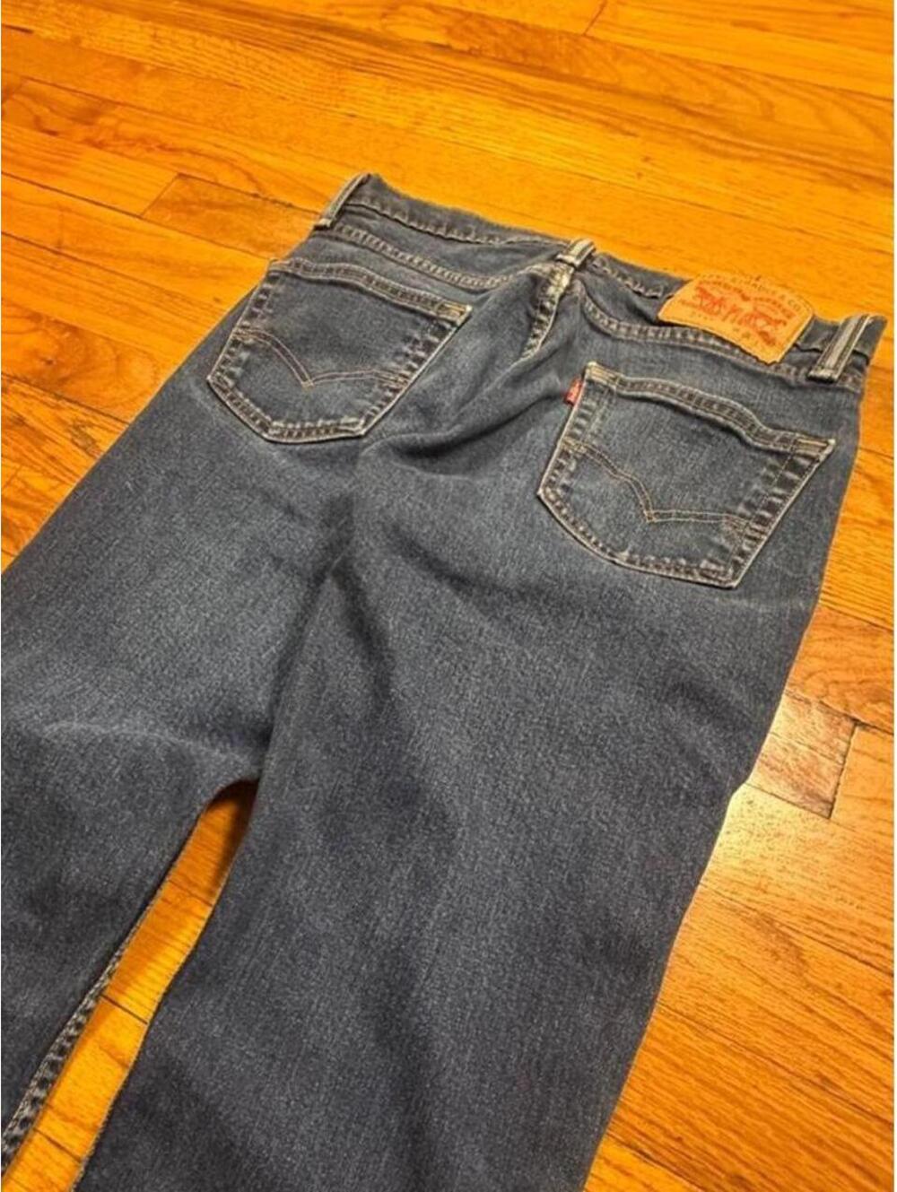 Levi's Women's Blue and Navy Jeans